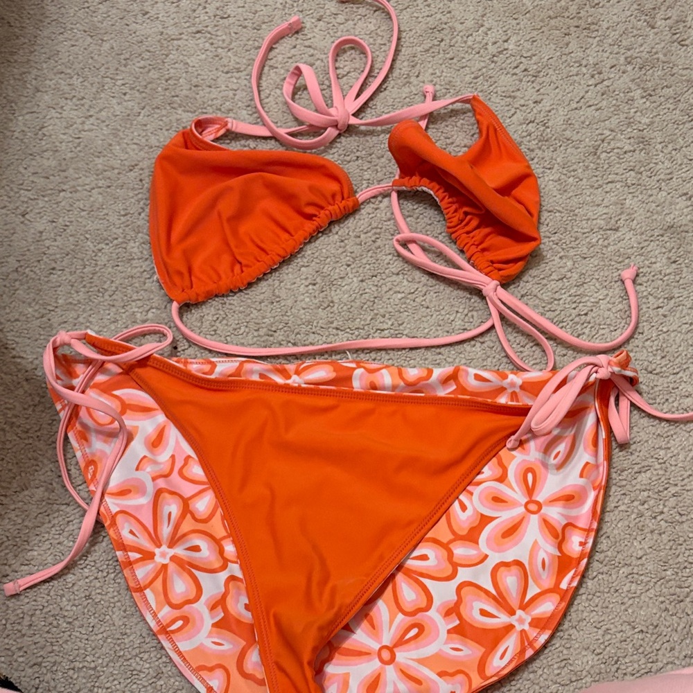 Reversible Bikini - Picture 2 of 2